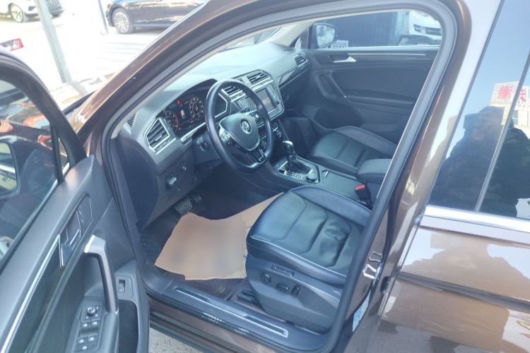Used Volkswagen Tiguan 2017 330TSI All-Wheel-Drive Innovation Model Driver Seat