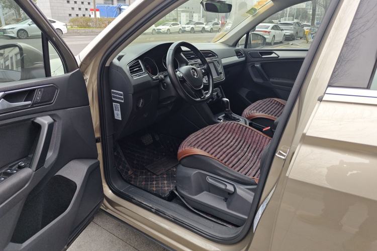 Used Volkswagen Tiguan 2017 280TSI Two-Wheel-Drive Elite Version Driver Seat