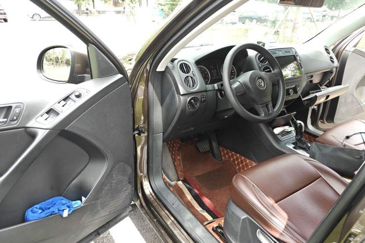 Used Volkswagen Tiguan 2017 300TSI Automatic Two-Wheel Drive Silk Road Luxury Edition Driver Seat