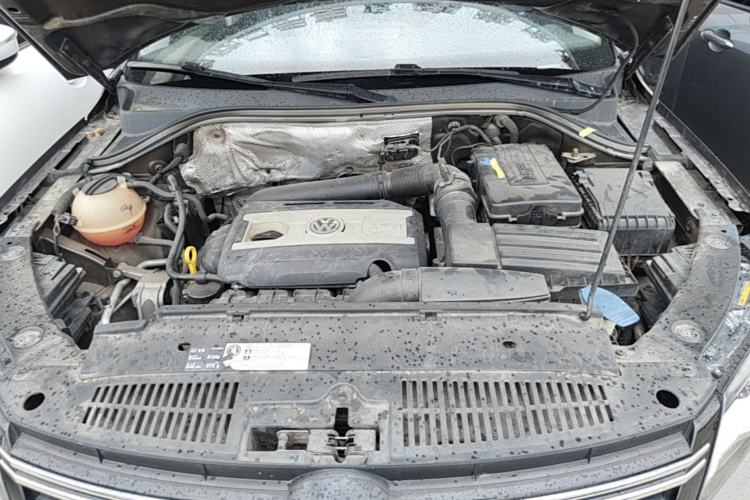 Used Volkswagen Tiguan 2017 300TSI Automatic Two-Wheel Drive Silk Road Comfort Edition Engine Bay
