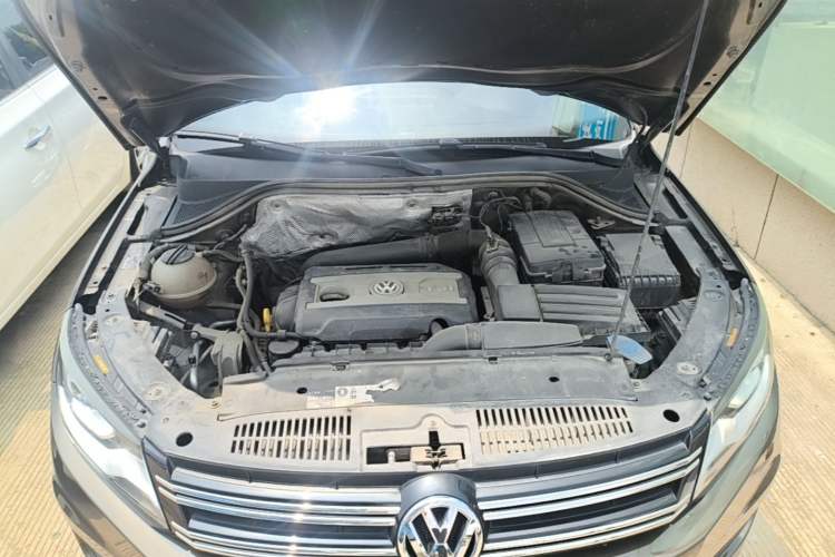 Used Volkswagen Tiguan 2017 300TSI Automatic Two-Wheel Drive Silk Road Comfort Edition Engine Bay