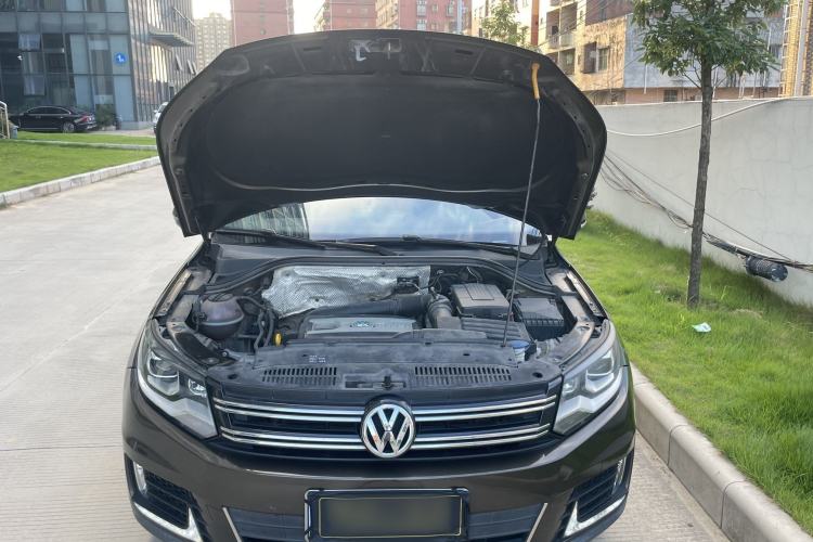 Used Volkswagen Tiguan 2017 300TSI Automatic Two-Wheel Drive Silk Road Luxury Edition Engine Bay