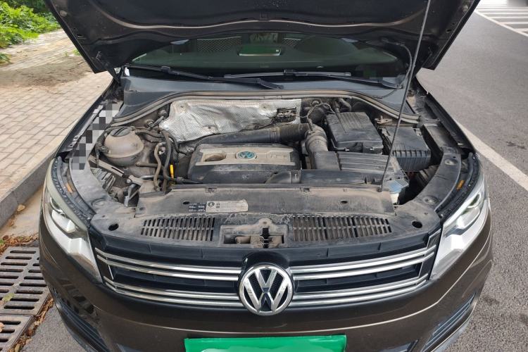 Used Volkswagen Tiguan 2017 300TSI Automatic Two-Wheel Drive Silk Road Luxury Edition Engine Bay
