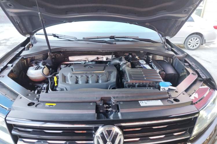 Used Volkswagen Tiguan 2017 330TSI All-Wheel-Drive Innovation Model Engine Bay