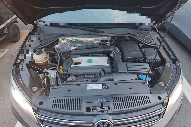 Used Volkswagen Tiguan 2017 300TSI Automatic Two-Wheel Drive Silk Road Comfort Edition Engine Bay
