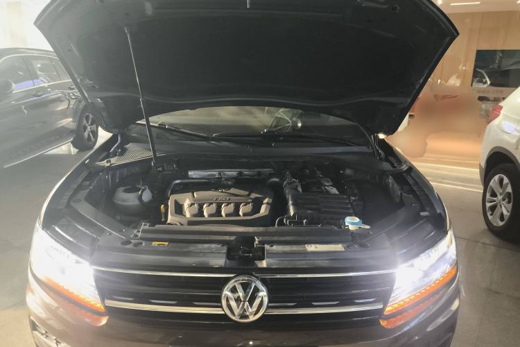 Used Volkswagen Tiguan 2017 330TSI All-Wheel-Drive Innovation Model Engine Bay