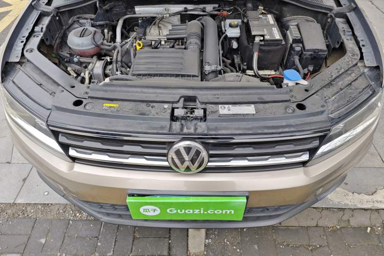 Used Volkswagen Tiguan 2017 280TSI Two-Wheel-Drive Elite Version Engine Bay