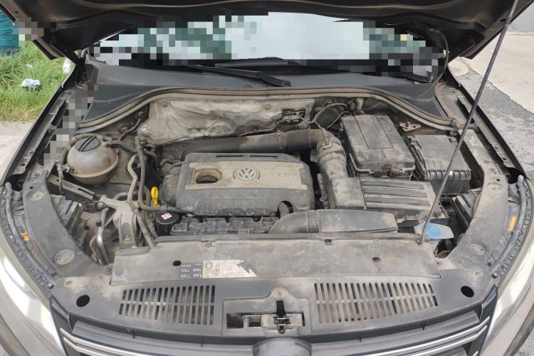 Used Volkswagen Tiguan 2017 300TSI Automatic Two-Wheel Drive Silk Road Luxury Edition Engine Bay