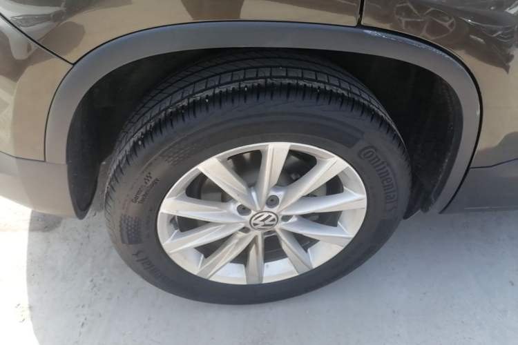Used Volkswagen Tiguan 2017 300TSI Automatic Two-Wheel Drive Silk Road Luxury Edition Exterior 2