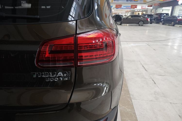 Used Volkswagen Tiguan 2017 300TSI Automatic Two-Wheel Drive Silk Road Comfort Edition Exterior 3