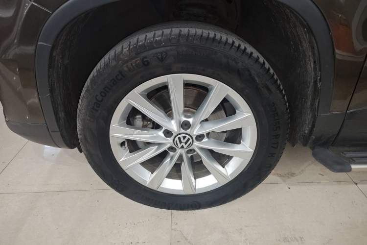 Used Volkswagen Tiguan 2017 300TSI Automatic Two-Wheel Drive Silk Road Comfort Edition Exterior 4