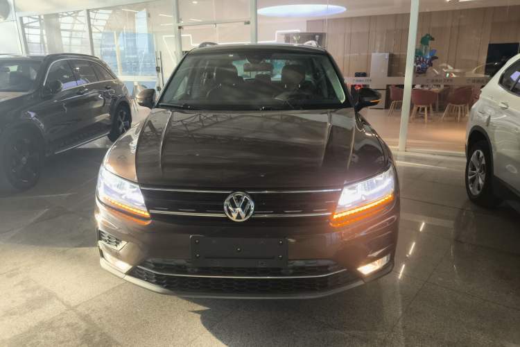 Used Volkswagen Tiguan 2017 330TSI All-Wheel-Drive Innovation Model Front