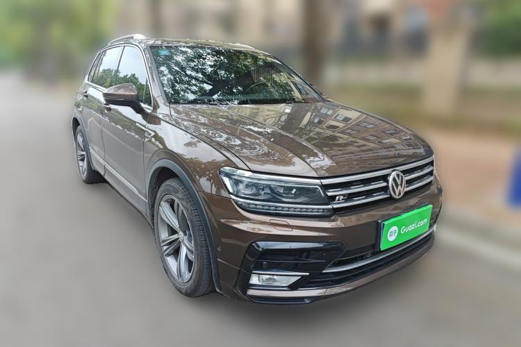 Used Volkswagen Tiguan 2017 380TSI Four-Wheel Drive R-Line Front Right 45 Deg