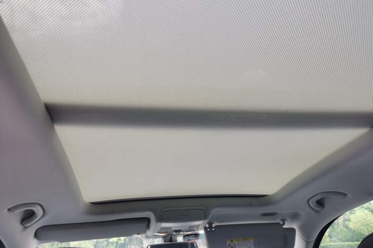Used Volkswagen Tiguan 2017 300TSI Automatic Two-Wheel Drive Silk Road Comfort Edition Headliner