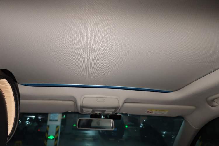 Used Volkswagen Tiguan 2017 300TSI Automatic Two-Wheel Drive Silk Road Comfort Edition Headliner