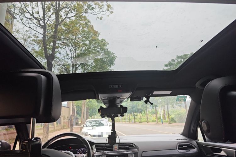 Used Volkswagen Tiguan 2017 380TSI Four-Wheel Drive R-Line Headliner