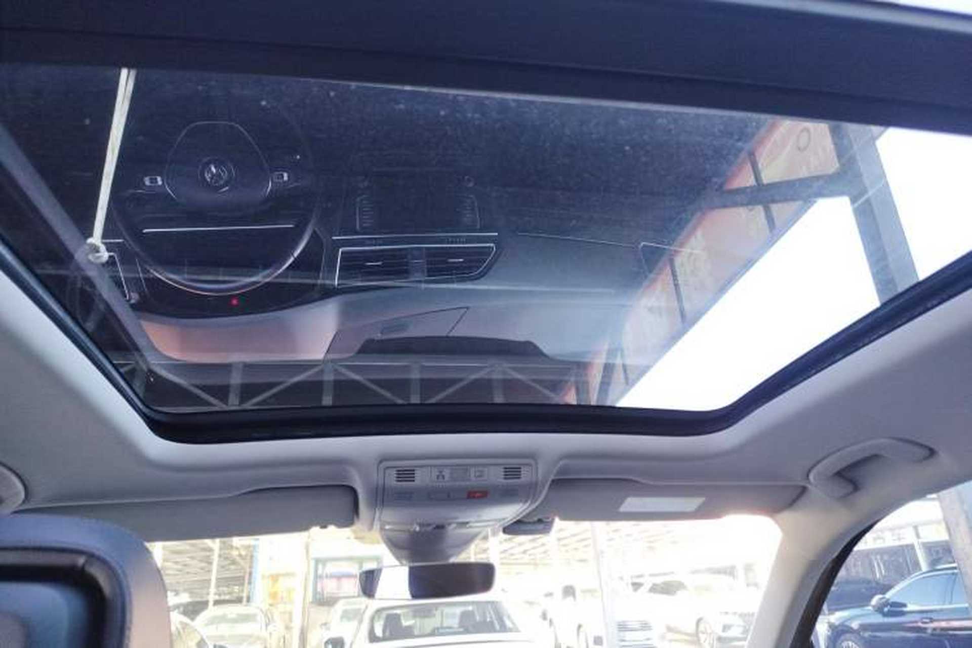 Used Volkswagen Tiguan 2017 330TSI All-Wheel-Drive Innovation Model Headliner