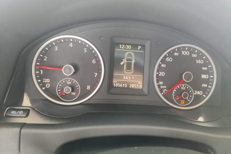 Used Volkswagen Tiguan 2017 300TSI Automatic Two-Wheel Drive Silk Road Comfort Edition Instrument Cluster