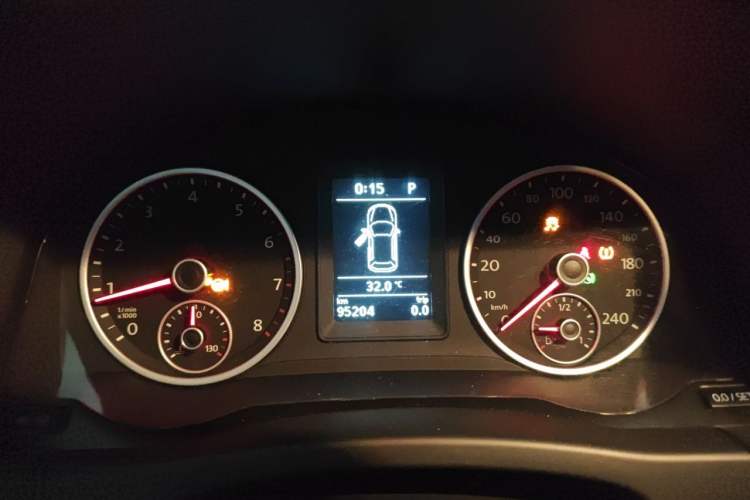 Used Volkswagen Tiguan 2017 300TSI Automatic Two-Wheel Drive Silk Road Luxury Edition Instrument Cluster