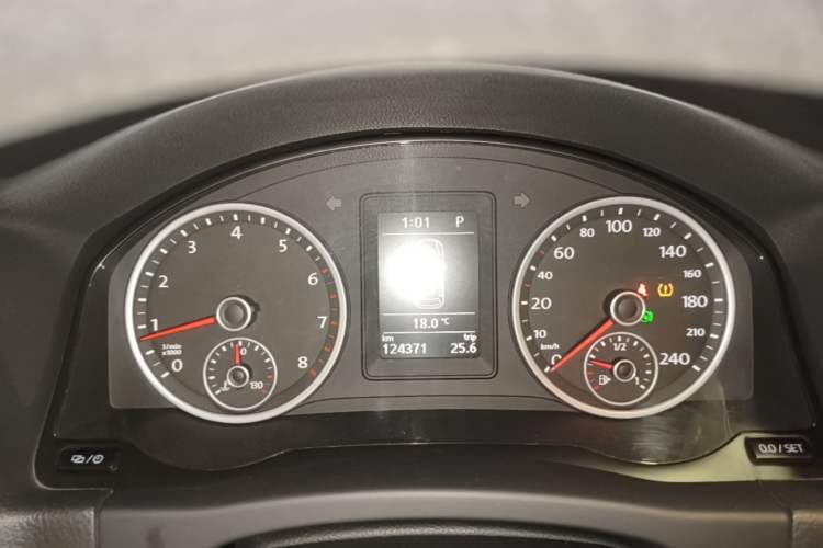 Used Volkswagen Tiguan 2017 300TSI Automatic Two-Wheel Drive Silk Road Luxury Edition Instrument Cluster