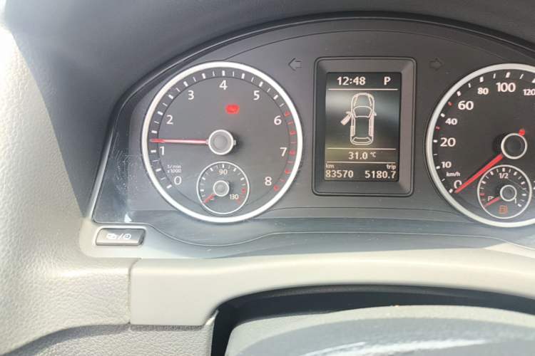 Used Volkswagen Tiguan 2017 300TSI Automatic Two-Wheel Drive Silk Road Comfort Edition Instrument Cluster