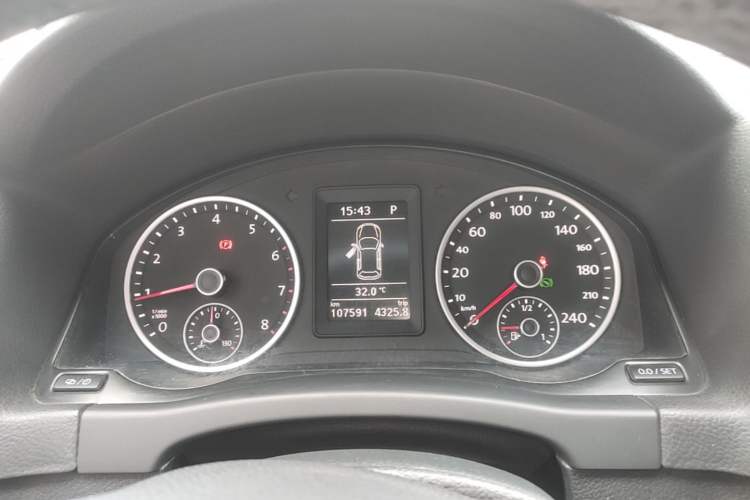 Used Volkswagen Tiguan 2017 300TSI Automatic Two-Wheel Drive Silk Road Comfort Edition Instrument Cluster