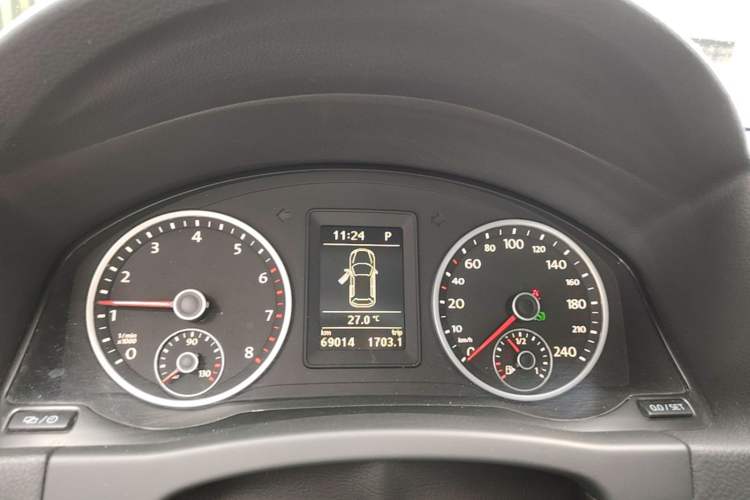 Used Volkswagen Tiguan 2017 300TSI Automatic Two-Wheel Drive Silk Road Luxury Edition Instrument Cluster