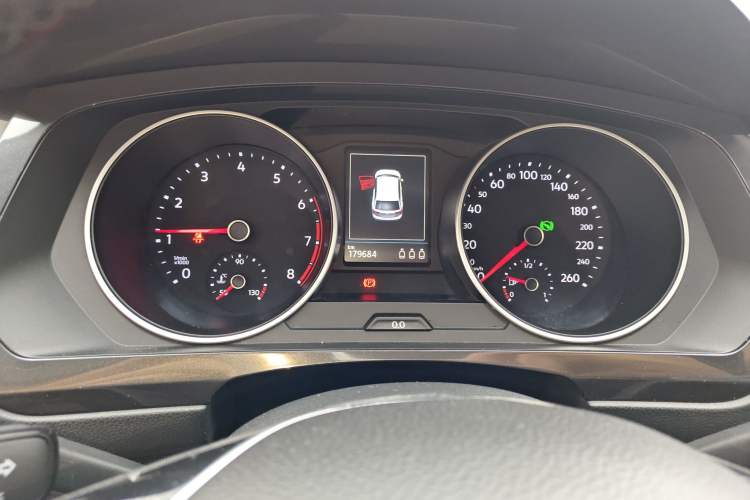 Used Volkswagen Tiguan 2017 280TSI Two-Wheel-Drive Elite Version Instrument Cluster