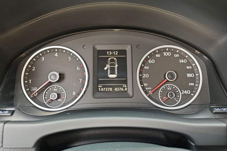 Used Volkswagen Tiguan 2017 300TSI Automatic Two-Wheel Drive Silk Road Comfort Edition Instrument Cluster