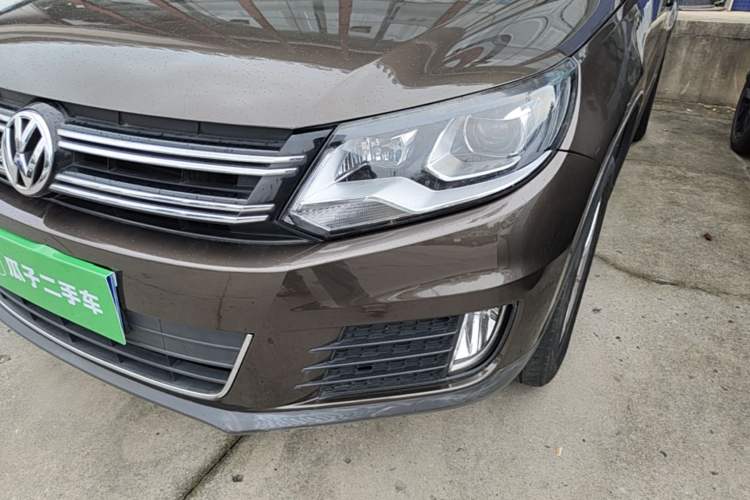 Used Volkswagen Tiguan 2017 300TSI Automatic Two-Wheel Drive Silk Road Comfort Edition Left Front Headlight