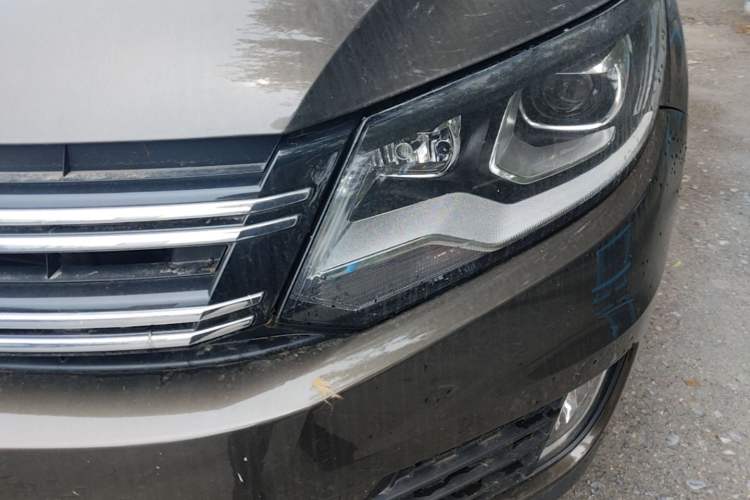 Used Volkswagen Tiguan 2017 300TSI Automatic Two-Wheel Drive Silk Road Comfort Edition Left Front Headlight