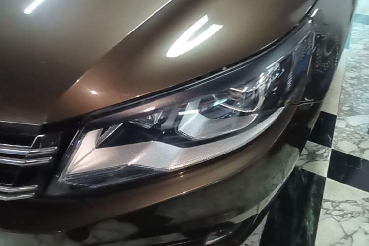 Used Volkswagen Tiguan 2017 300TSI Automatic Two-Wheel Drive Silk Road Comfort Edition Left Front Headlight