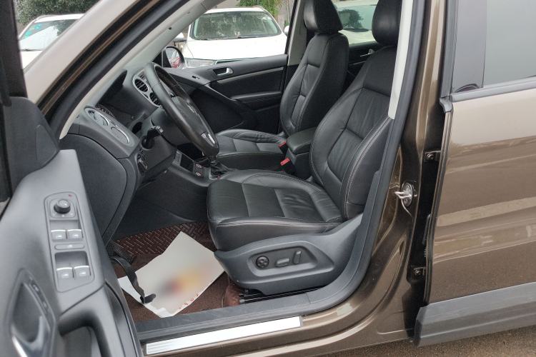 Used Volkswagen Tiguan 2017 300TSI Automatic Two-Wheel Drive Silk Road Comfort Edition Left Front Seat