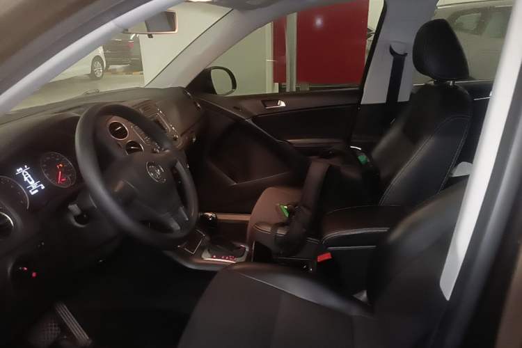 Used Volkswagen Tiguan 2017 300TSI Automatic Two-Wheel Drive Silk Road Luxury Edition Left Front Seat