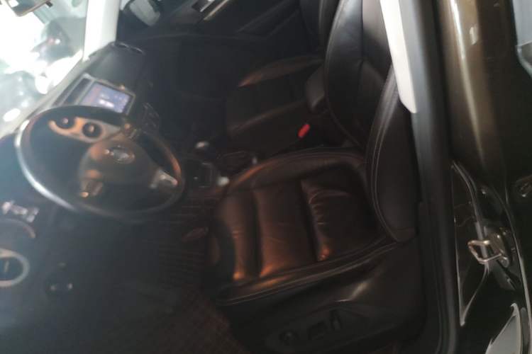Used Volkswagen Tiguan 2017 300TSI Automatic Two-Wheel Drive Silk Road Comfort Edition Left Front Seat