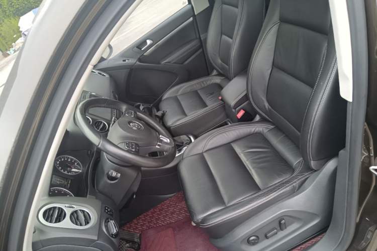Used Volkswagen Tiguan 2017 300TSI Automatic Two-Wheel Drive Silk Road Comfort Edition Left Front Seat