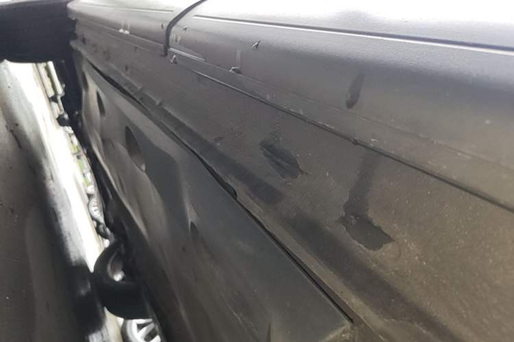 Used Volkswagen Tiguan 2017 300TSI Automatic Two-Wheel Drive Silk Road Comfort Edition Left Side Sill