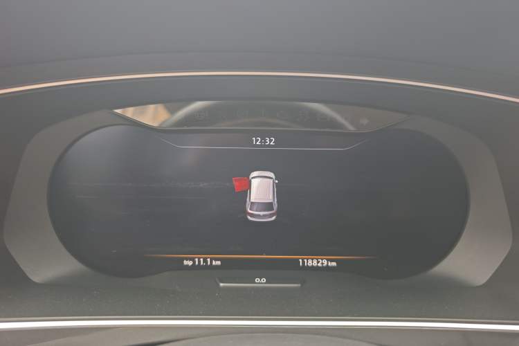 Used Volkswagen Tiguan 2017 330TSI All-Wheel-Drive Innovation Model Odometer Close Up