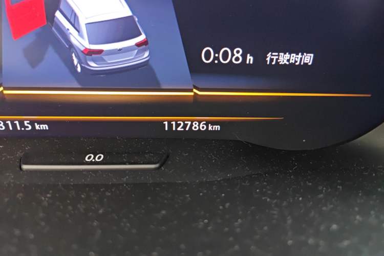Used Volkswagen Tiguan 2017 380TSI Four-Wheel Drive R-Line Odometer Close Up