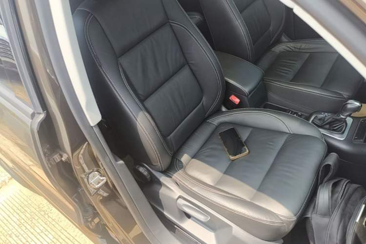 Used Volkswagen Tiguan 2017 300TSI Automatic Two-Wheel Drive Silk Road Comfort Edition Right Front Seat