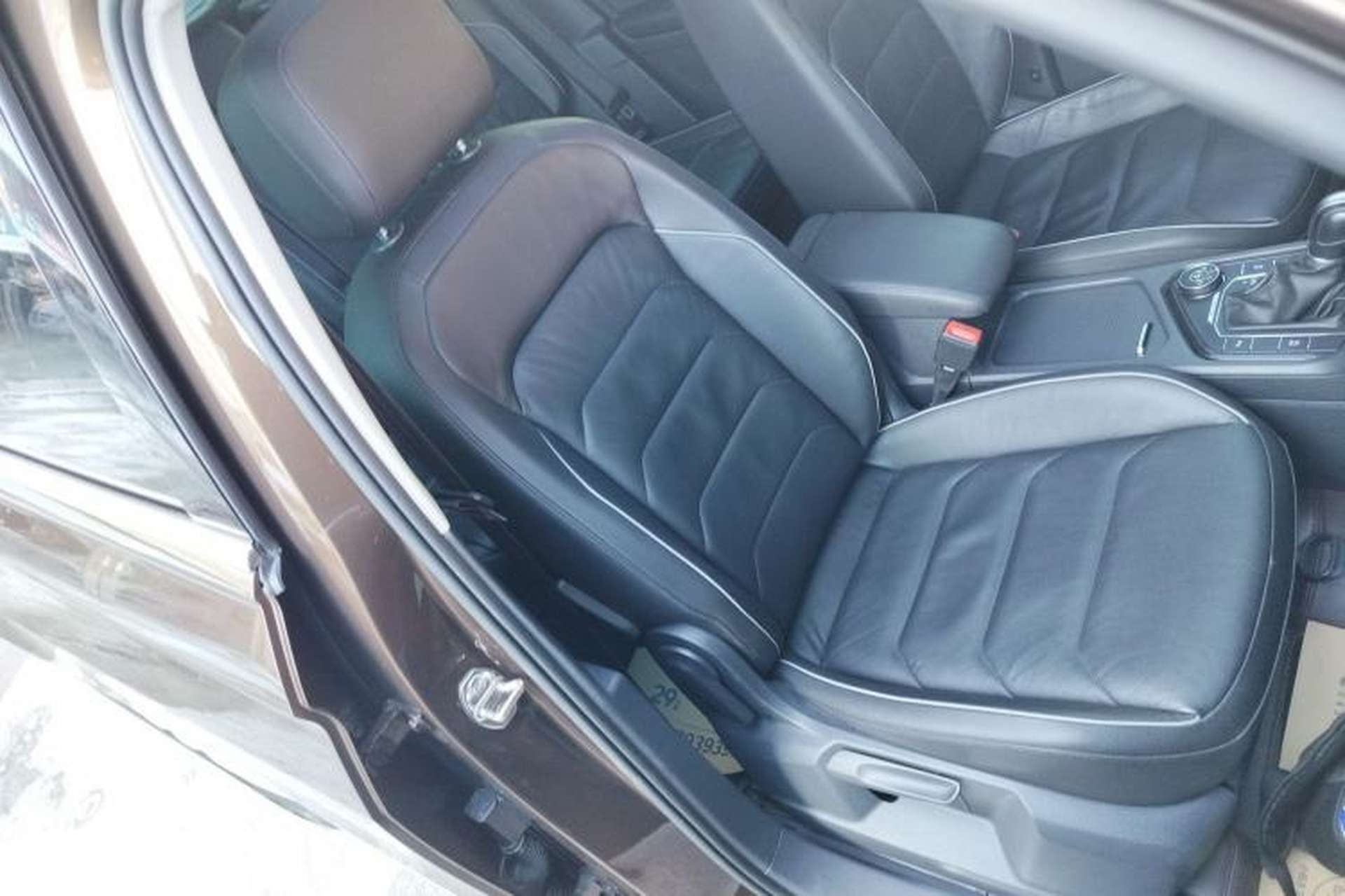 Used Volkswagen Tiguan 2017 330TSI All-Wheel-Drive Innovation Model Right Front Seat