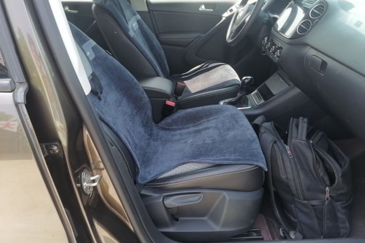 Used Volkswagen Tiguan 2017 300TSI Automatic Two-Wheel Drive Silk Road Luxury Edition Right Front Seat