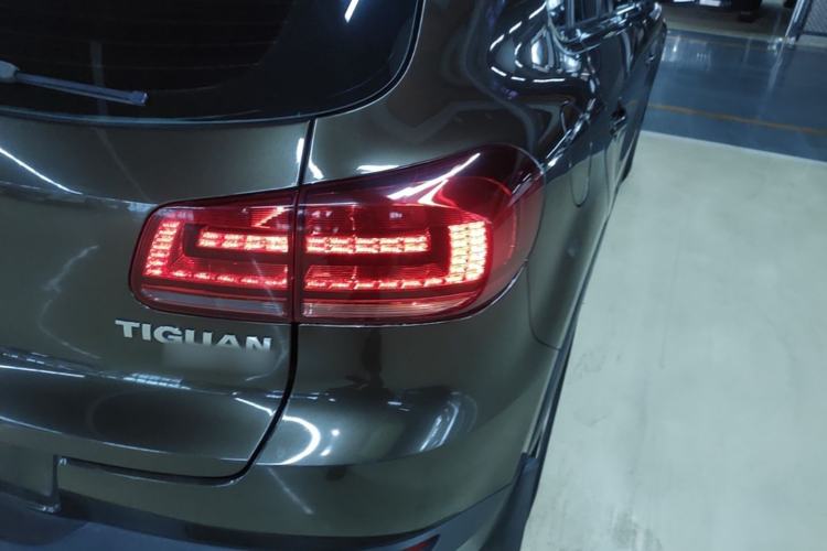 Used Volkswagen Tiguan 2017 300TSI Automatic Two-Wheel Drive Silk Road Comfort Edition Right Rear Taillight