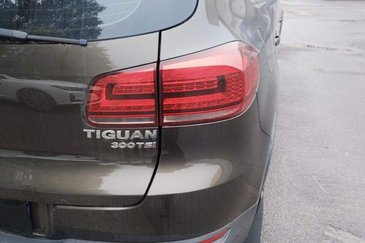 Used Volkswagen Tiguan 2017 300TSI Automatic Two-Wheel Drive Silk Road Comfort Edition Right Rear Taillight