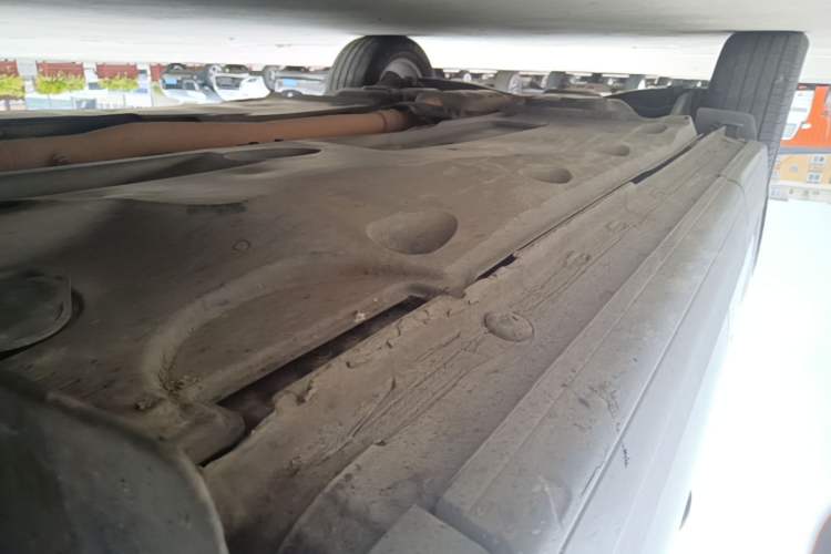 Used Volkswagen Tiguan 2017 300TSI Automatic Two-Wheel Drive Silk Road Comfort Edition Right Side Sill