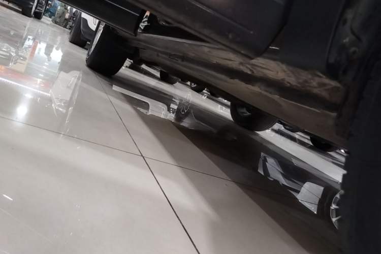Used Volkswagen Tiguan 2017 300TSI Automatic Two-Wheel Drive Silk Road Comfort Edition Right Side Sill