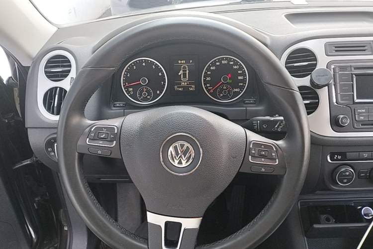 Used Volkswagen Tiguan 2017 300TSI Automatic Two-Wheel Drive Silk Road Comfort Edition Steering Wheel