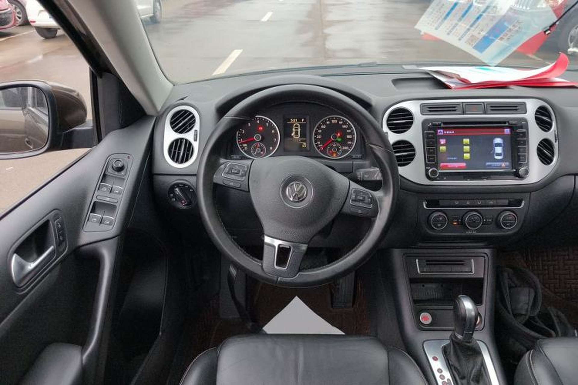 Used Volkswagen Tiguan 2017 300TSI Automatic Two-Wheel Drive Silk Road Comfort Edition Steering Wheel