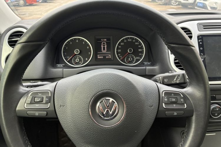 Used Volkswagen Tiguan 2017 300TSI Automatic Two-Wheel Drive Silk Road Comfort Edition Steering Wheel