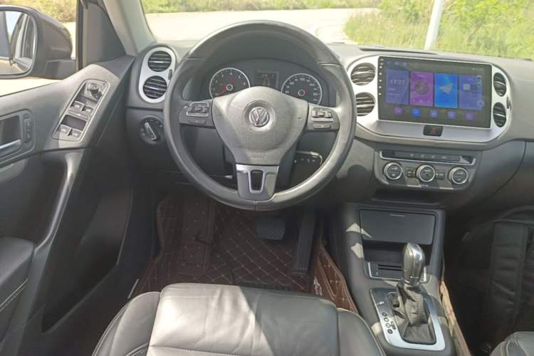 Used Volkswagen Tiguan 2017 300TSI Automatic Two-Wheel Drive Silk Road Comfort Edition Steering Wheel